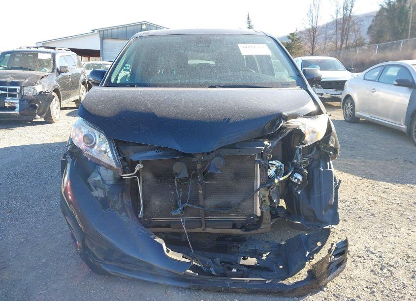 Photo 13 of 2020 Toyota Sienna XLE (VIN 5TDYZ3DC9LS056907)