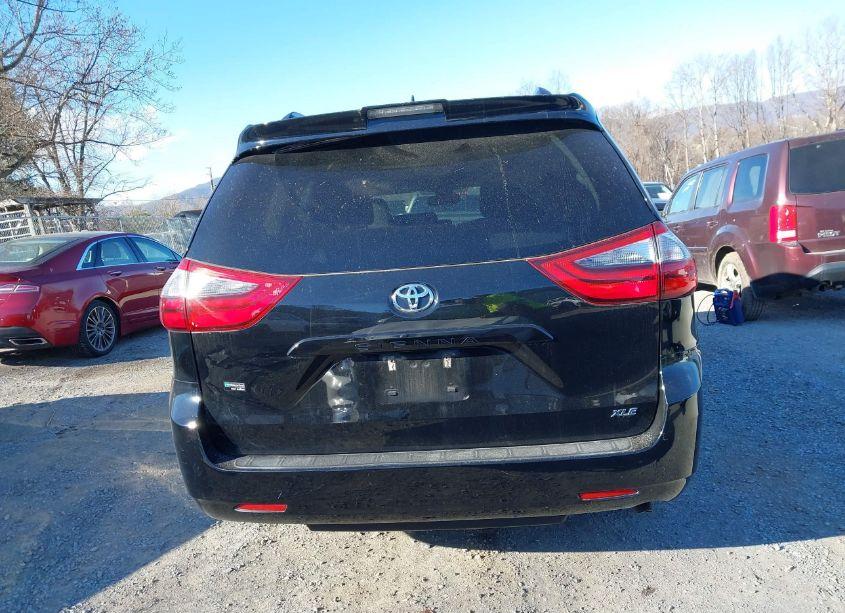 Photo 17 of 2020 Toyota Sienna XLE (VIN 5TDYZ3DC9LS056907)