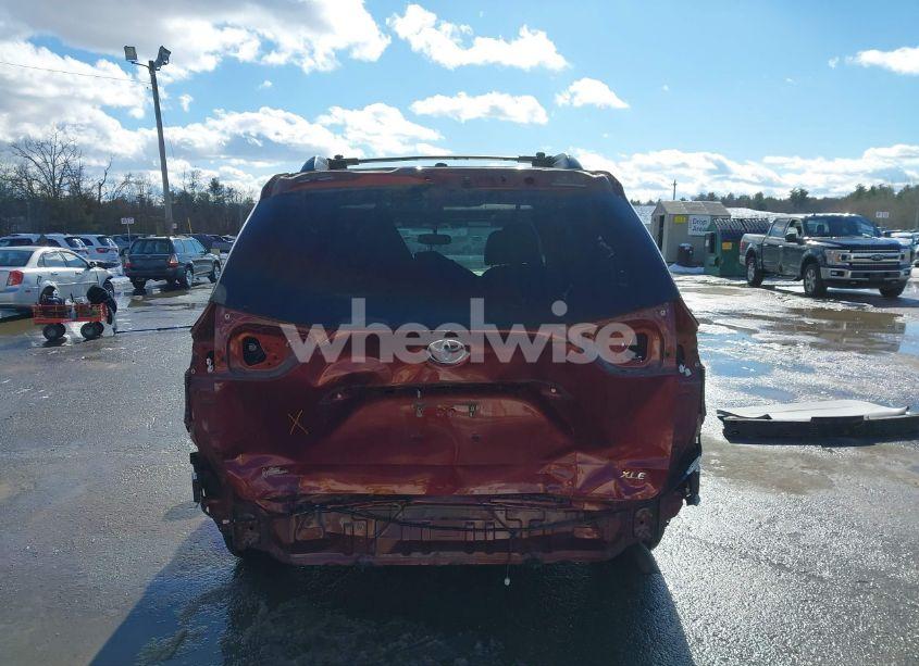 Photo 16 of 2017 Toyota Sienna XLE 8 PASSENGER (VIN 5TDYZ3DCXHS814325)