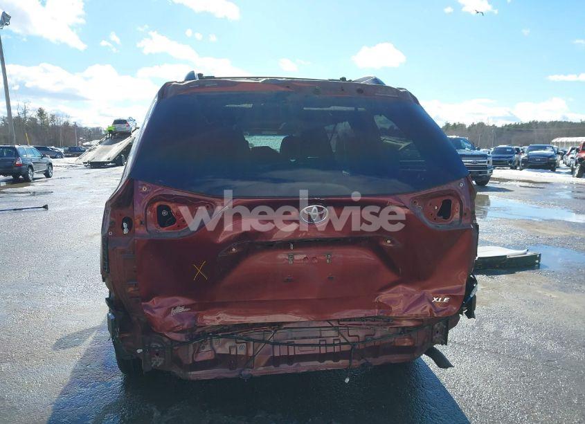 Photo 6 of 2017 Toyota Sienna XLE 8 PASSENGER (VIN 5TDYZ3DCXHS814325)