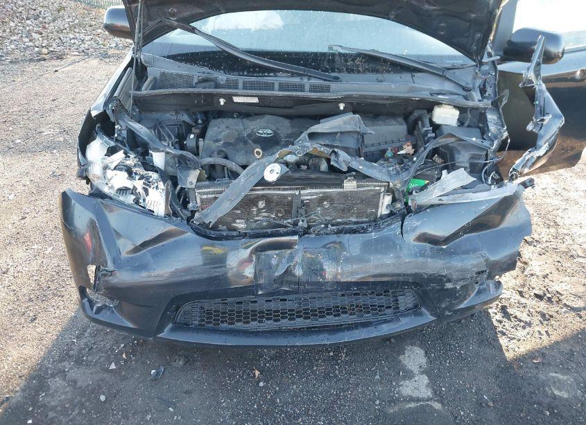 Photo 10 of 2017 Toyota Sienna XLE 8 PASSENGER (VIN 5TDYZ3DCXHS880535)