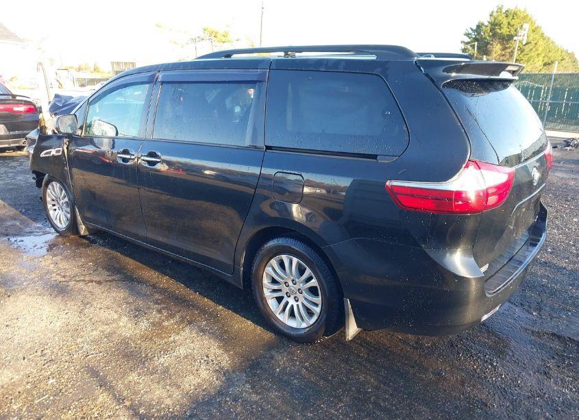 Photo 3 of 2017 Toyota Sienna XLE 8 PASSENGER (VIN 5TDYZ3DCXHS880535)