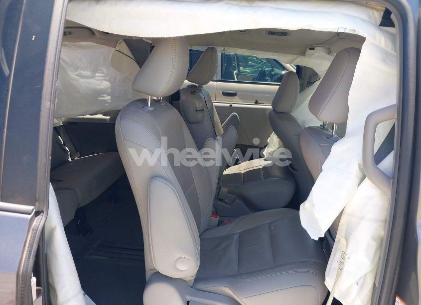 Photo 8 of 2017 Toyota Sienna XLE 8 PASSENGER (VIN 5TDYZ3DCXHS895701)