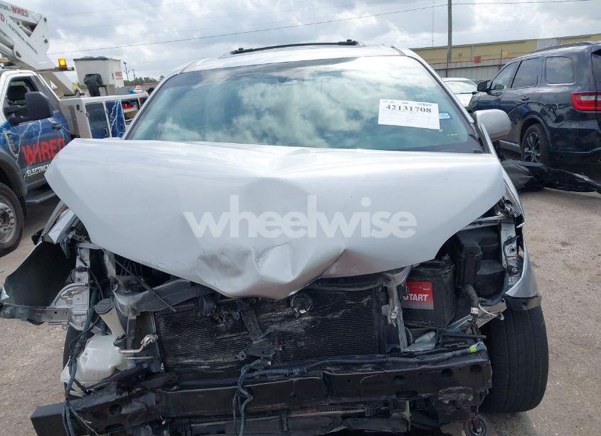 Photo 13 of 2018 Toyota Sienna XLE 8 PASSENGER (VIN 5TDYZ3DCXJS963453)