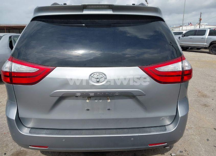 Photo 17 of 2018 Toyota Sienna XLE 8 PASSENGER (VIN 5TDYZ3DCXJS963453)