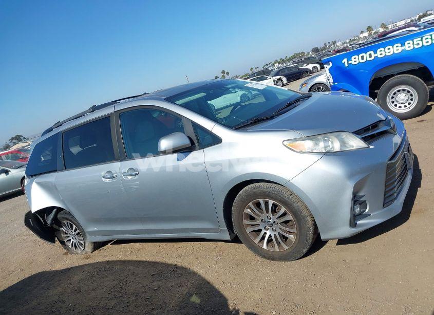 Photo 13 of 2019 Toyota Sienna XLE 8 PASSENGER (VIN 5TDYZ3DCXKS998690)