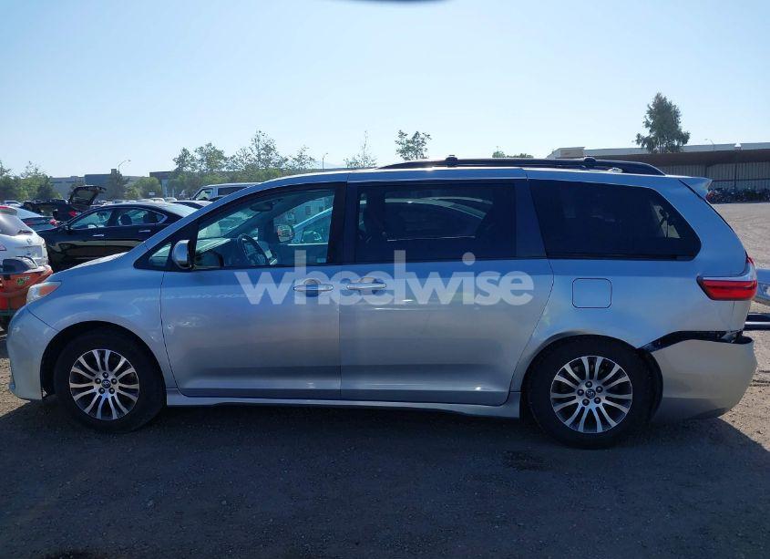Photo 14 of 2019 Toyota Sienna XLE 8 PASSENGER (VIN 5TDYZ3DCXKS998690)