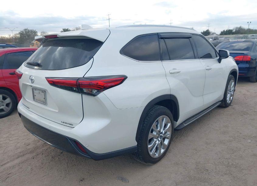 Photo 4 of 2020 Toyota Highlander LIMITED (VIN 5TDYZRAH2LS023007)