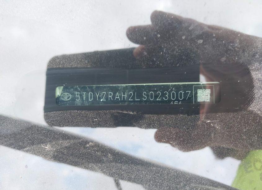 Photo 9 of 2020 Toyota Highlander LIMITED (VIN 5TDYZRAH2LS023007)