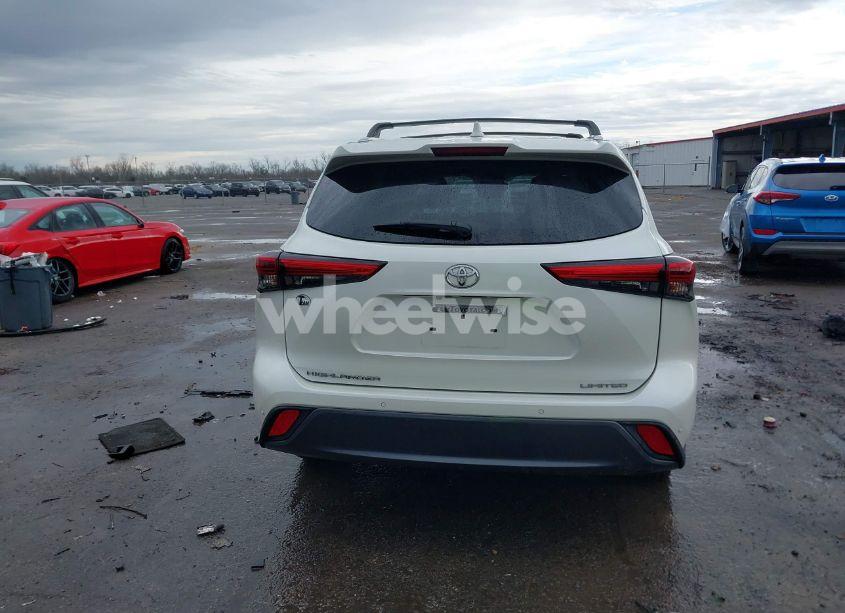 Photo 16 of 2021 Toyota Highlander LIMITED (VIN 5TDYZRAH2MS522682)