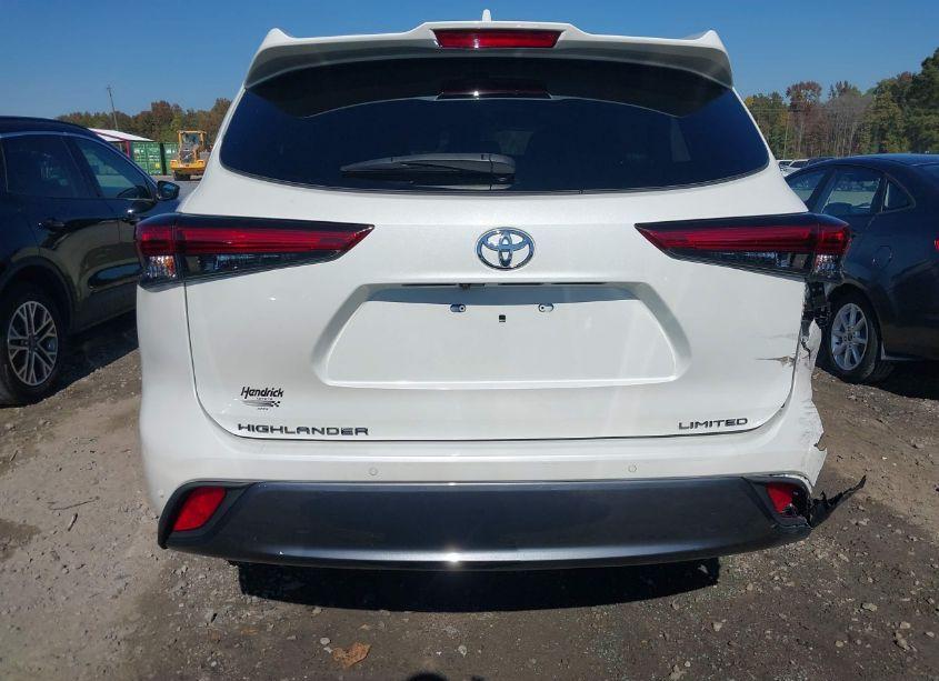 Photo 16 of 2021 Toyota Highlander LIMITED (VIN 5TDYZRAH2MS529292)