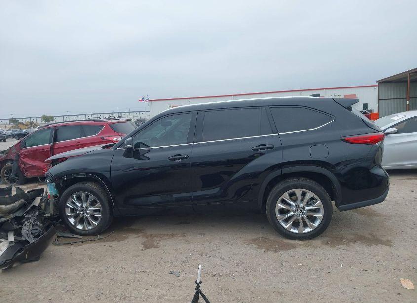 Photo 15 of 2020 Toyota Highlander LIMITED (VIN 5TDYZRAH3LS010248)