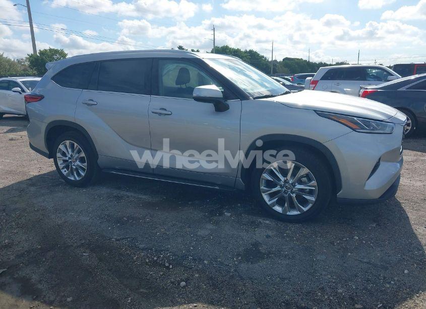 2021 Toyota Highlander LIMITED (VIN 5TDYZRAH3MS068118) main photo