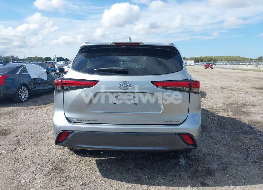Photo 15 of 2021 Toyota Highlander LIMITED (VIN 5TDYZRAH3MS068118)