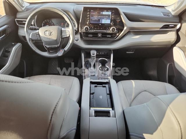 Photo 5 of 2021 TOYOTA HIGHLANDER LIMITED N/A (VIN 5TDYZRAH5MS083381)