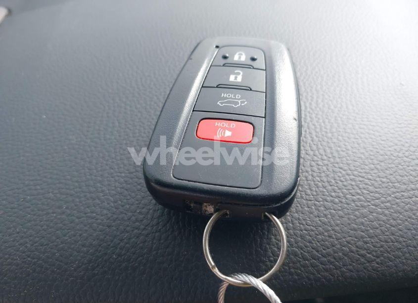 Photo 11 of 2020 Toyota Highlander LIMITED (VIN 5TDYZRAH6LS012317)