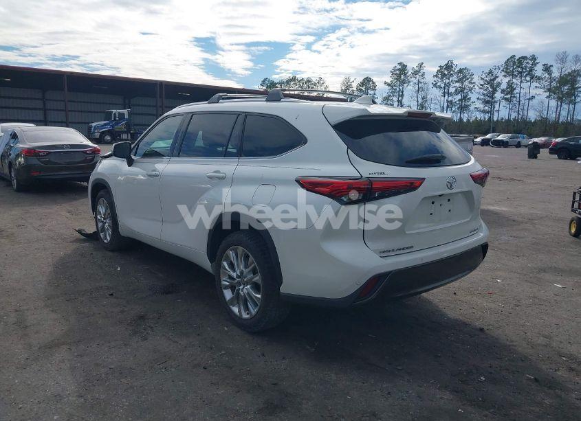 Photo 3 of 2020 Toyota Highlander LIMITED (VIN 5TDYZRAH6LS012317)