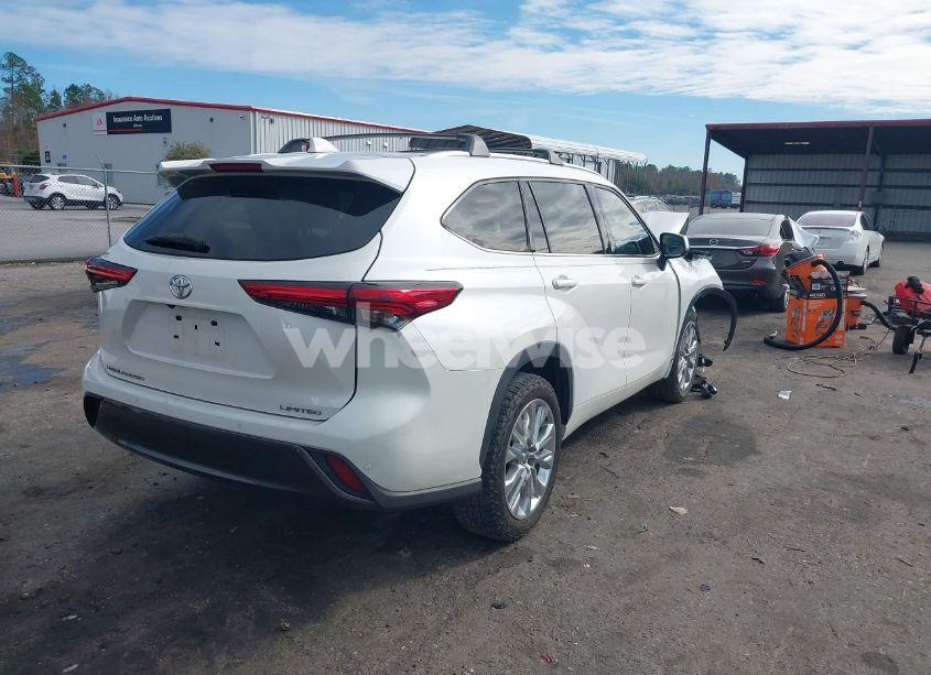 Photo 4 of 2020 Toyota Highlander LIMITED (VIN 5TDYZRAH6LS012317)