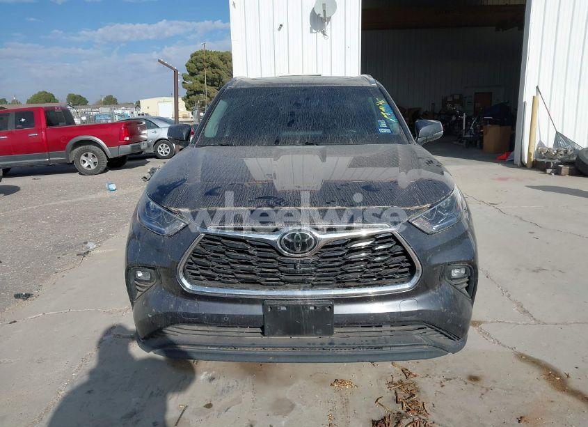 Photo 12 of 2021 Toyota Highlander LIMITED (VIN 5TDYZRAH9MS515583)