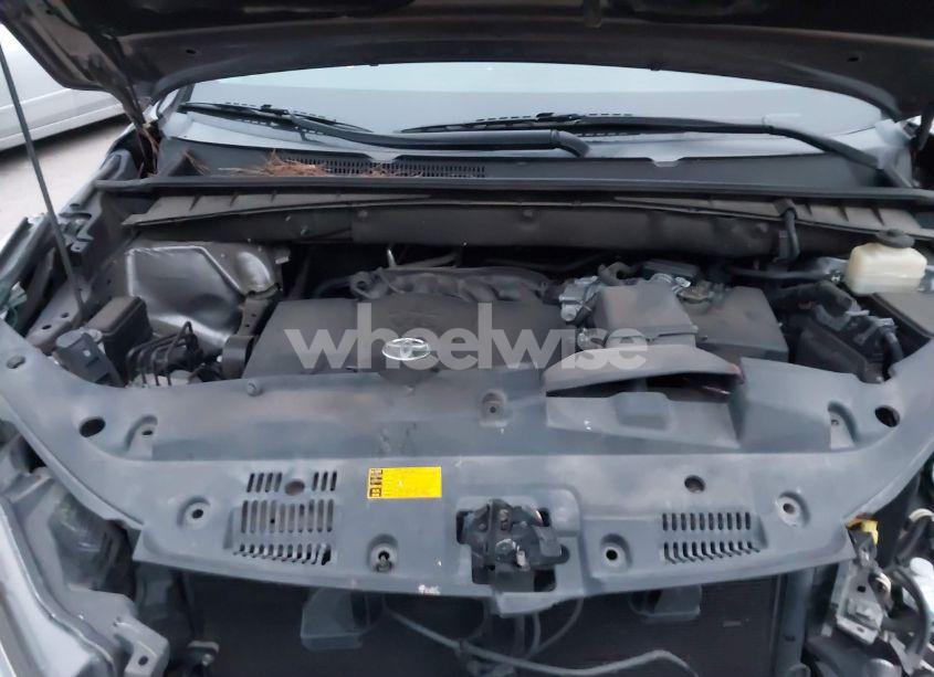 Photo 10 of 2018 Toyota Highlander LIMITED (VIN 5TDYZRFH0JS238634)