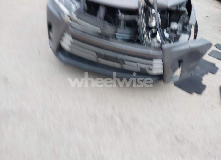 Photo 12 of 2018 Toyota Highlander LIMITED (VIN 5TDYZRFH0JS238634)