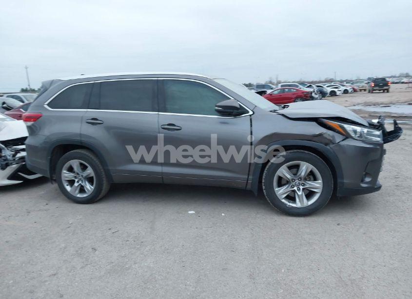 Photo 13 of 2018 Toyota Highlander LIMITED (VIN 5TDYZRFH0JS238634)