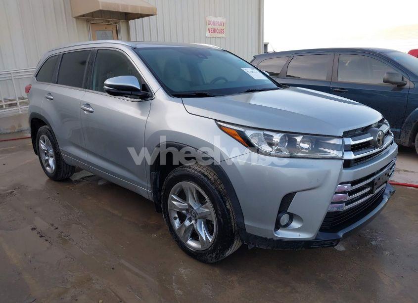 2018 Toyota Highlander LIMITED (VIN 5TDYZRFH0JS252470) main photo