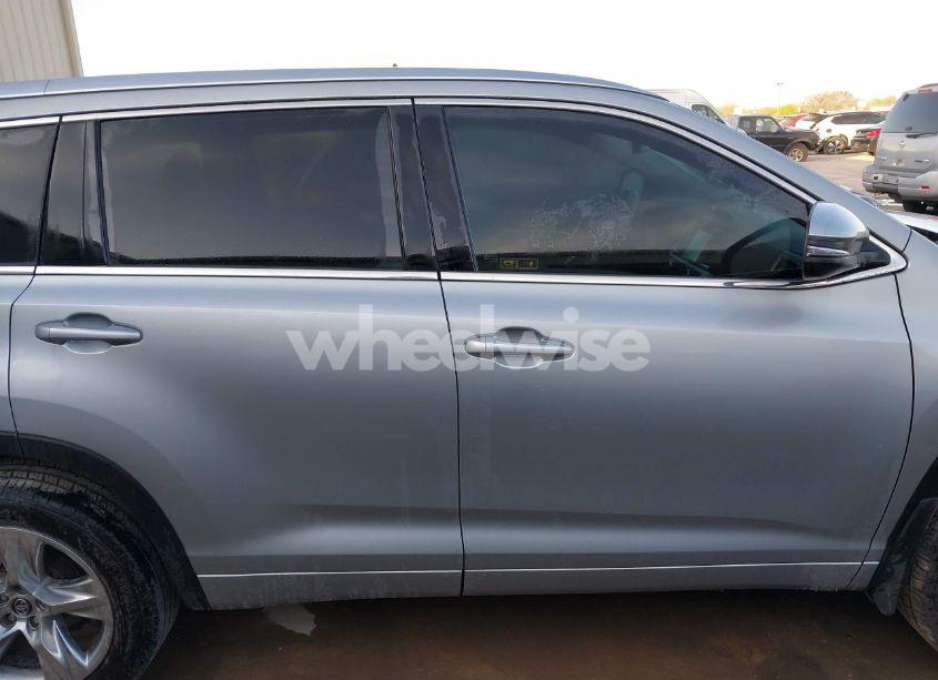 Photo 13 of 2018 Toyota Highlander LIMITED (VIN 5TDYZRFH0JS252470)