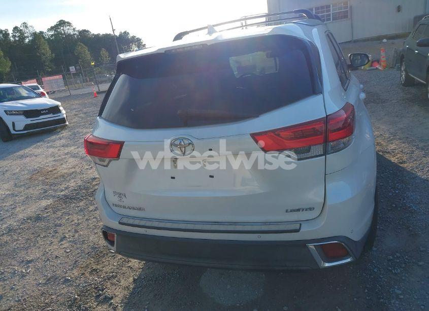 Photo 17 of 2017 Toyota Highlander LIMITED (VIN 5TDYZRFH1HS209346)