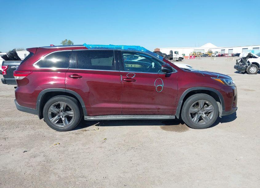 Photo 13 of 2017 Toyota Highlander LIMITED PLATINUM (VIN 5TDYZRFH1HS220931)