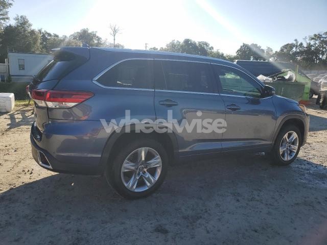 Photo 2 of 2019 TOYOTA HIGHLANDER LIMITED (VIN 5TDYZRFH1KS291179)