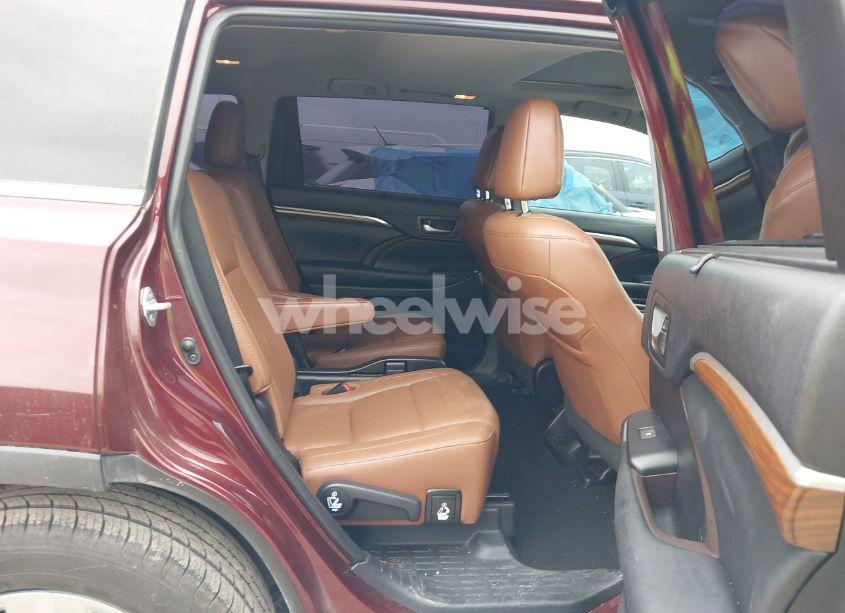 Photo 8 of 2019 Toyota Highlander LIMITED (VIN 5TDYZRFH1KS299928)