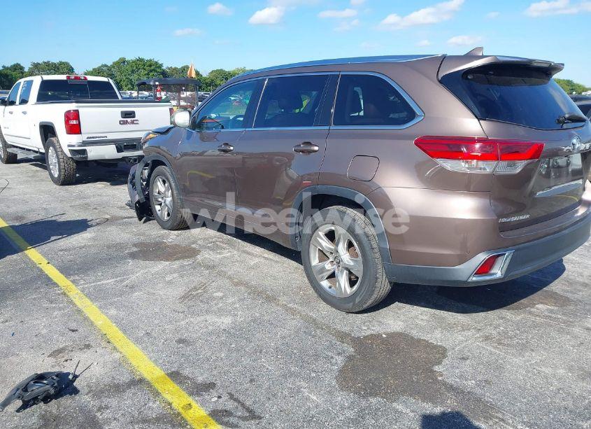 Photo 3 of 2019 Toyota Highlander LIMITED (VIN 5TDYZRFH1KS304576)