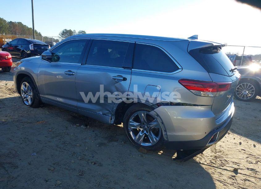 Photo 3 of 2018 Toyota Highlander LIMITED (VIN 5TDYZRFH2JS275359)