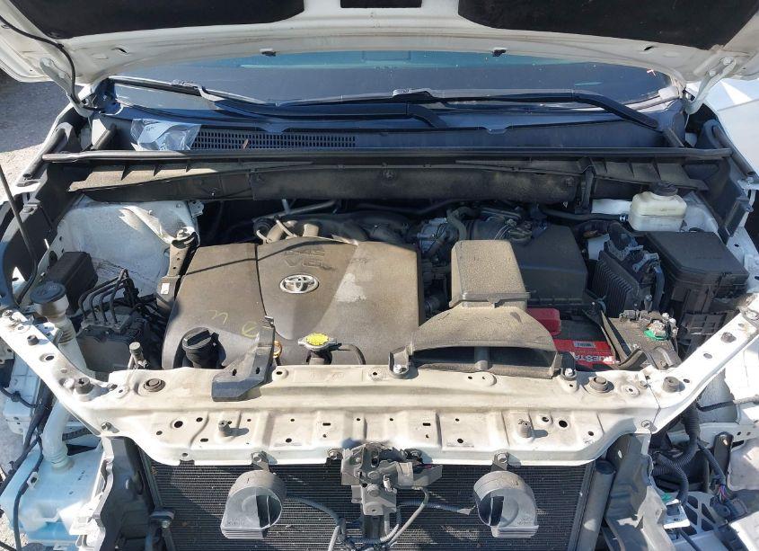 Photo 10 of 2017 Toyota Highlander LIMITED (VIN 5TDYZRFH4HS189965)