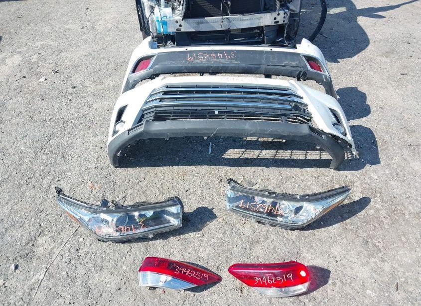 Photo 12 of 2017 Toyota Highlander LIMITED (VIN 5TDYZRFH4HS189965)