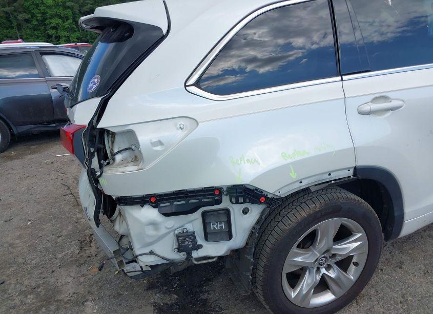 Photo 18 of 2017 Toyota Highlander LIMITED (VIN 5TDYZRFH4HS189965)