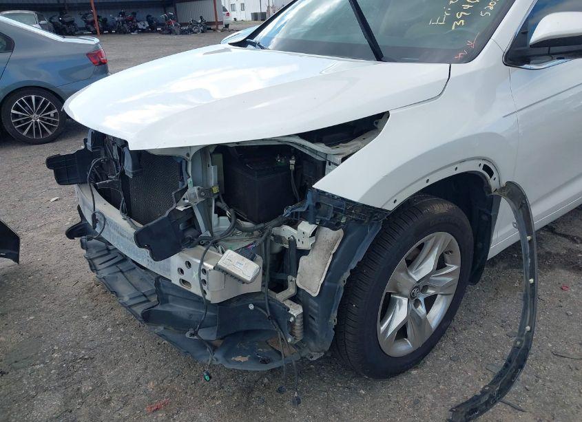 Photo 22 of 2017 Toyota Highlander LIMITED (VIN 5TDYZRFH4HS189965)