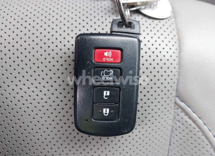 Photo 11 of 2018 Toyota Highlander LIMITED PLATINUM (VIN 5TDYZRFH4JS283205)