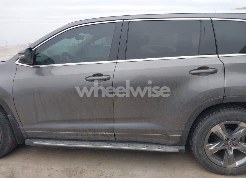 Photo 15 of 2018 Toyota Highlander LIMITED PLATINUM (VIN 5TDYZRFH4JS283205)