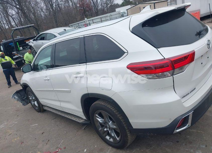 Photo 14 of 2017 Toyota Highlander LIMITED PLATINUM (VIN 5TDYZRFH5HS224268)