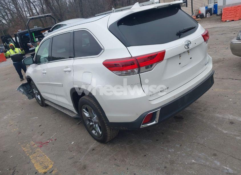 Photo 3 of 2017 Toyota Highlander LIMITED PLATINUM (VIN 5TDYZRFH5HS224268)