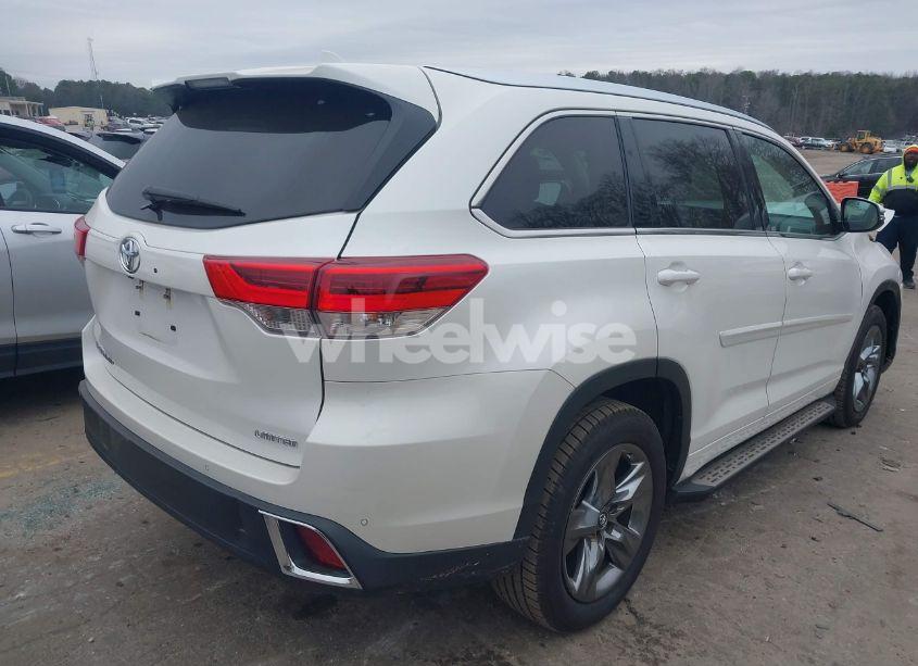 Photo 4 of 2017 Toyota Highlander LIMITED PLATINUM (VIN 5TDYZRFH5HS224268)