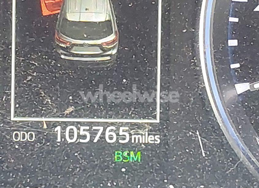 Photo 15 of 2017 Toyota Highlander LIMITED (VIN 5TDYZRFH5HS225663)