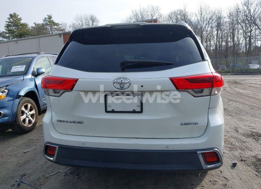 Photo 16 of 2017 Toyota Highlander LIMITED (VIN 5TDYZRFH5HS225663)
