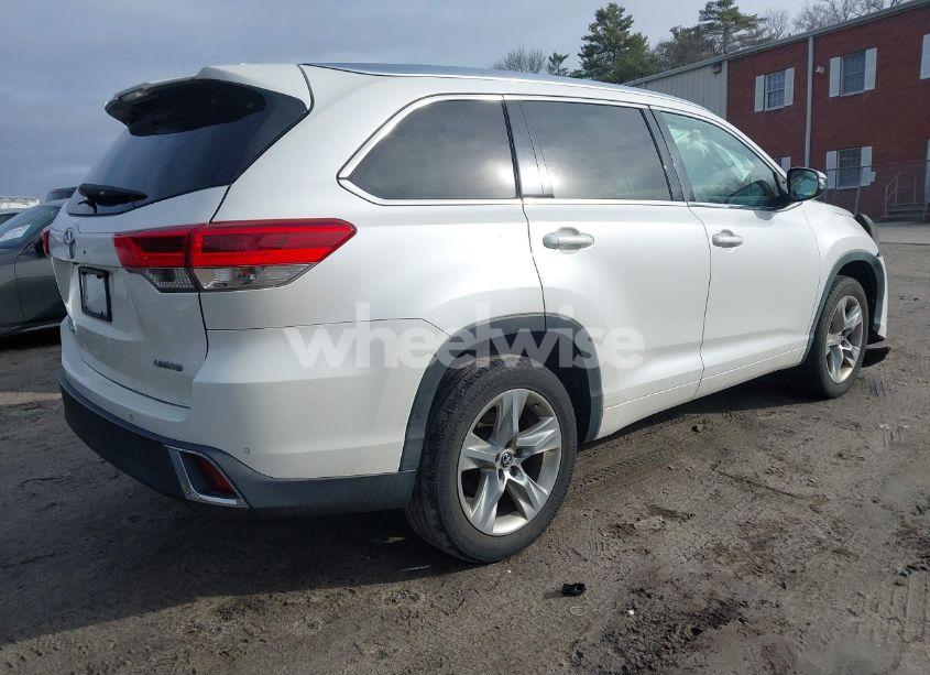 Photo 4 of 2017 Toyota Highlander LIMITED (VIN 5TDYZRFH5HS225663)