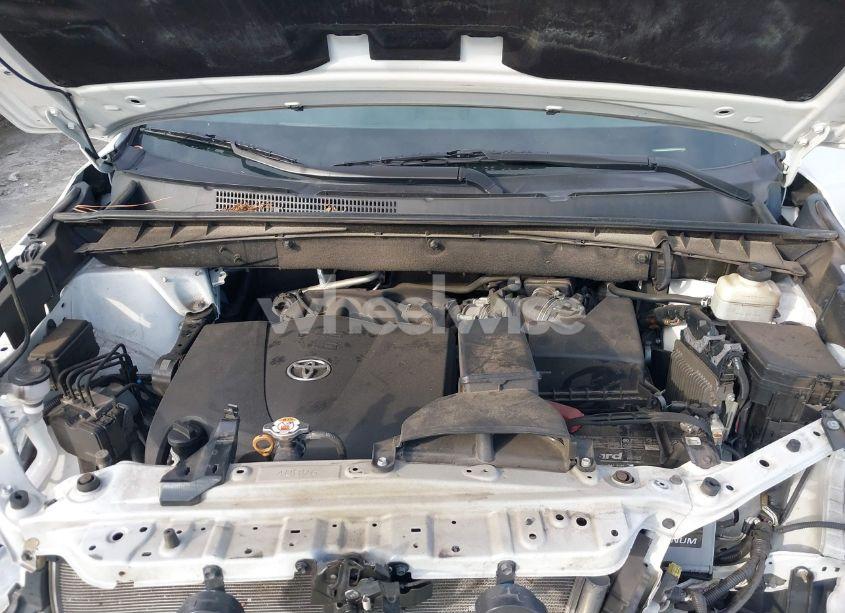 Photo 10 of 2018 Toyota Highlander LIMITED (VIN 5TDYZRFH5JS270396)