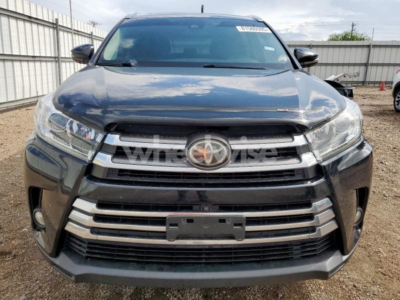 Photo 3 of 2017 TOYOTA HIGHLANDER LIMITED (VIN 5TDYZRFH6HS200772)