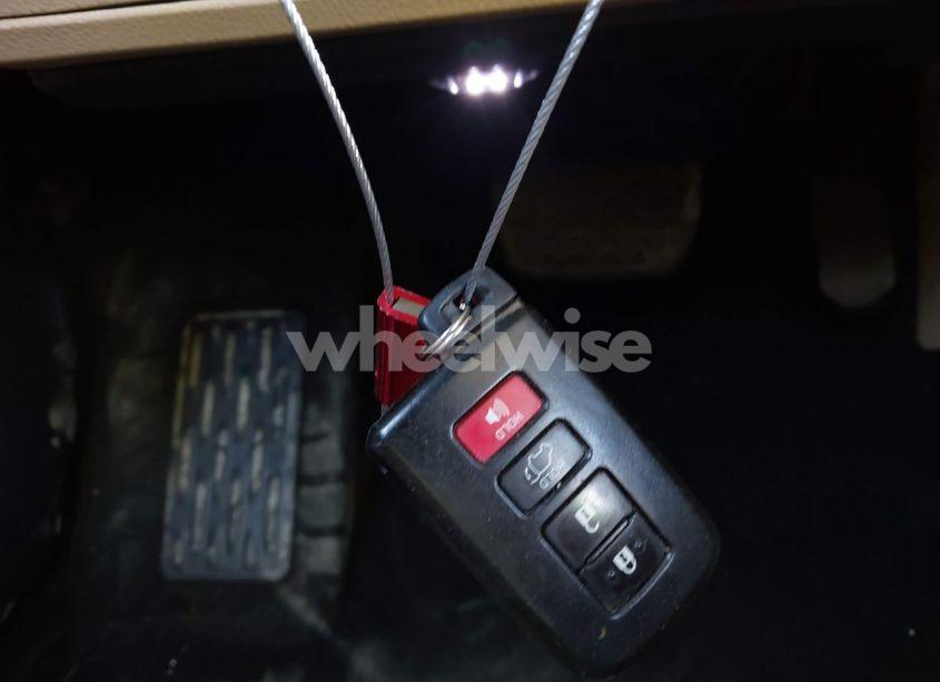 Photo 11 of 2017 Toyota Highlander LIMITED (VIN 5TDYZRFH6HS202960)