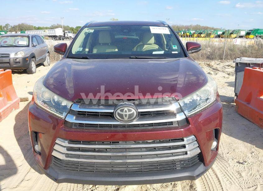 Photo 12 of 2017 Toyota Highlander LIMITED (VIN 5TDYZRFH6HS202960)